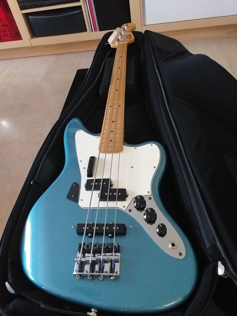basse Fender Jaguar Player Instruments de musique