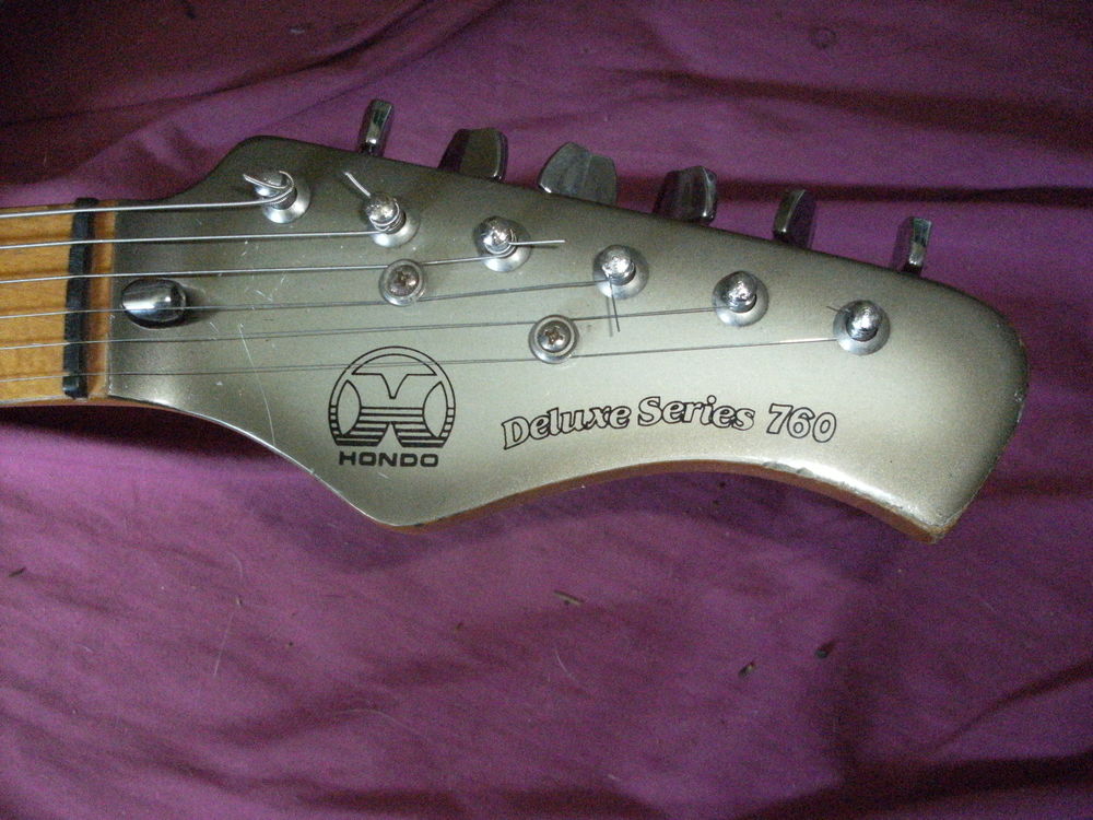 Guitare electrique HONDO De luxe 760 Instruments de musique