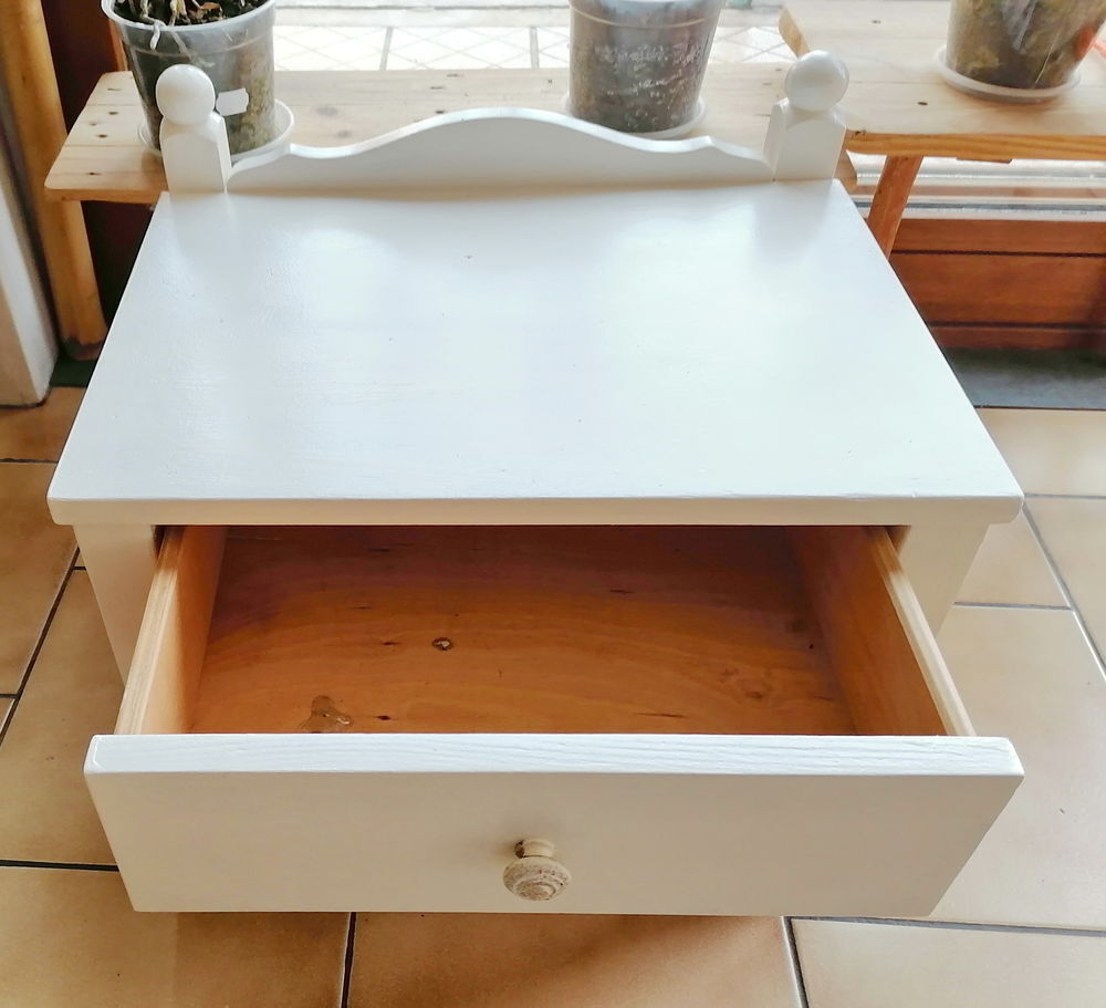 Table de nuit Meubles