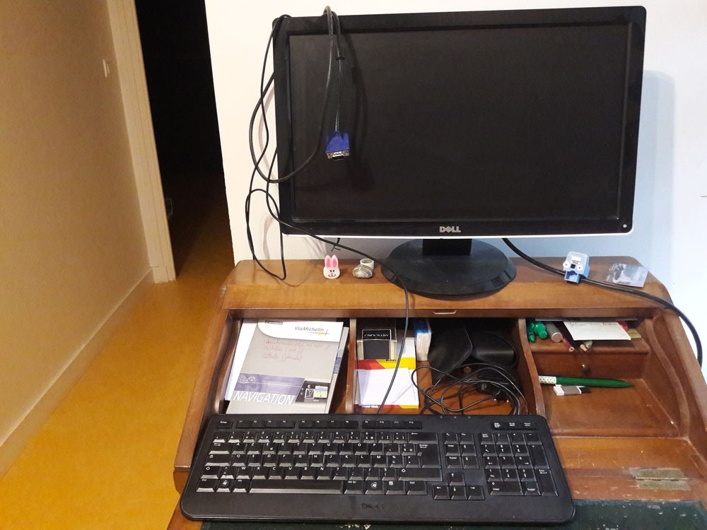  &eacute;cran plus clavier DELL 
Matériel informatique