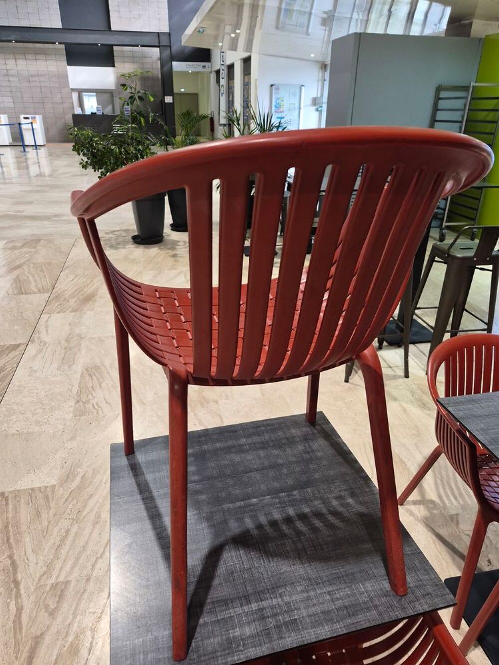 fauteuil TATAMI design de chez Pedrali POUR INT ET EXT Meubles