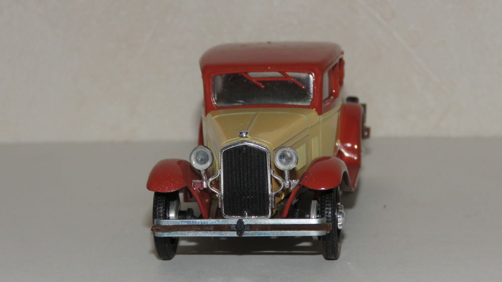 Voiture miniature Alfa Romeo 6C 1750 