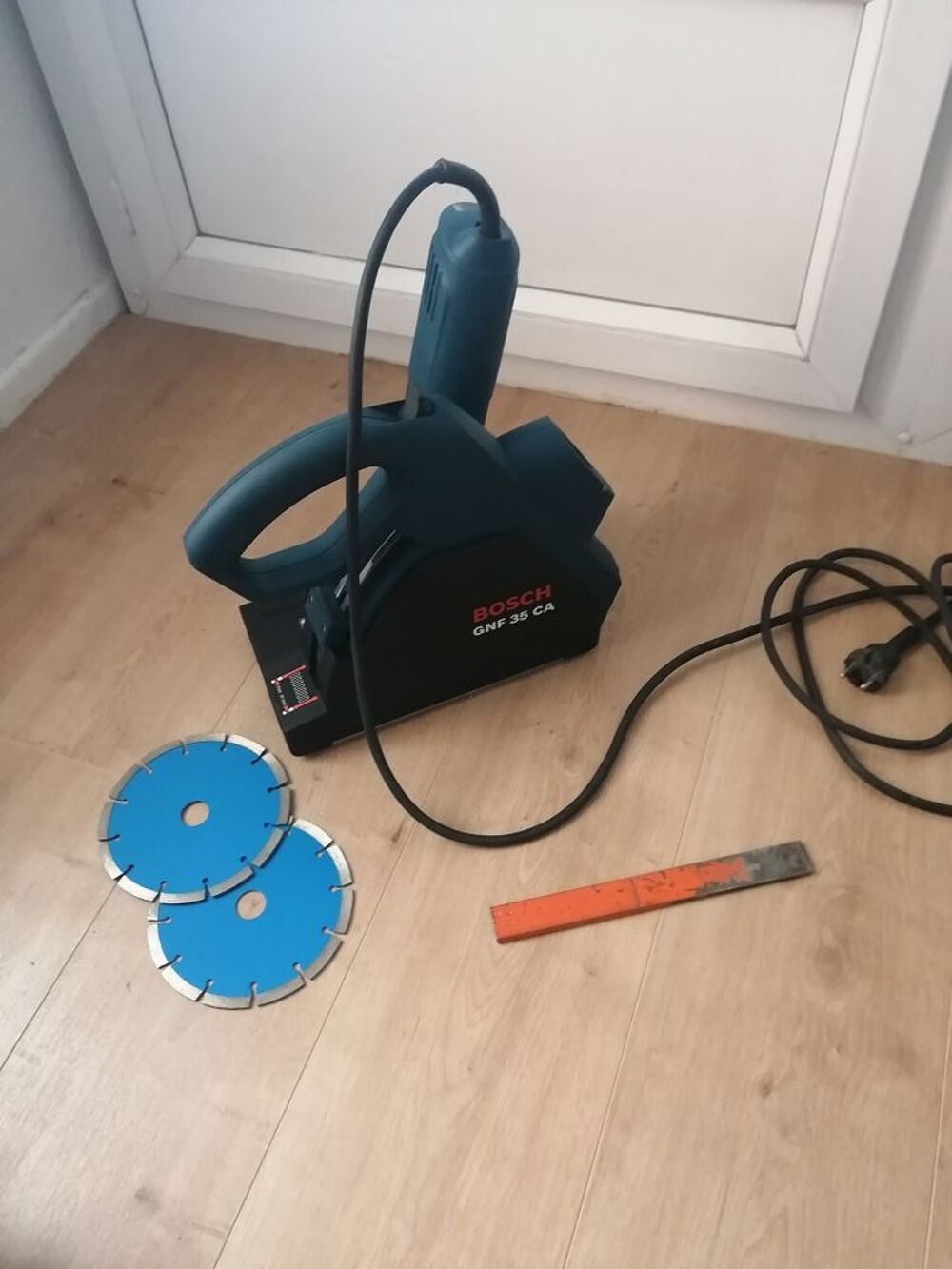 Rainureuse Bosch pro double lame / Livraison Bricolage