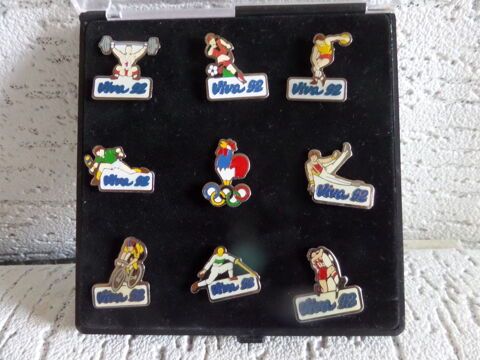 pins de viva 1992 et de citroen 1991 8 Lyon 8 (69)