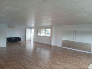 Location Autre bureau Le thor