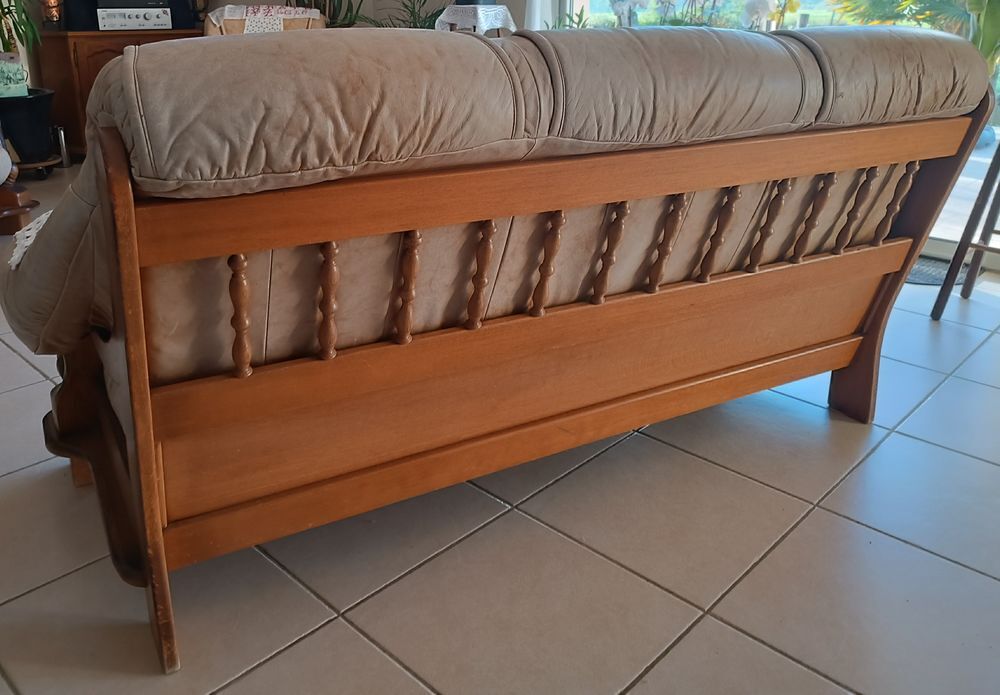 Ensemble canap&eacute; et 2 fauteuils cuir dans ossature bois Meubles