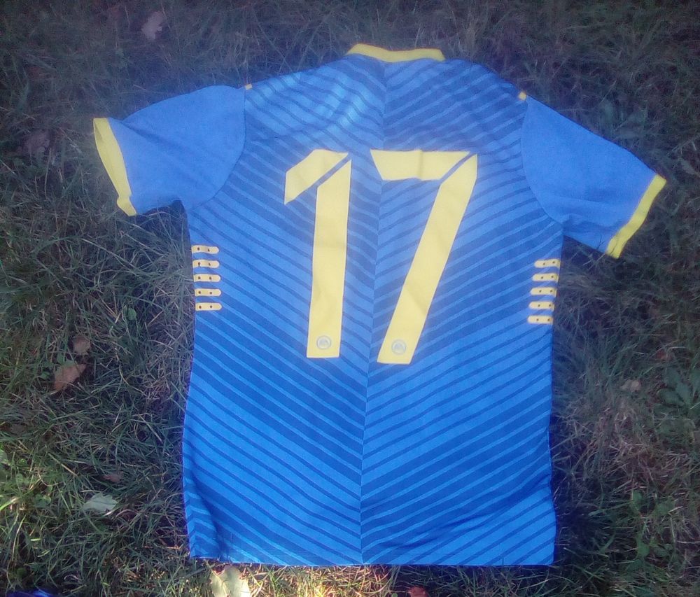 maillot EA SPORTS FIFA 17 pour adolescent Vêtements enfants