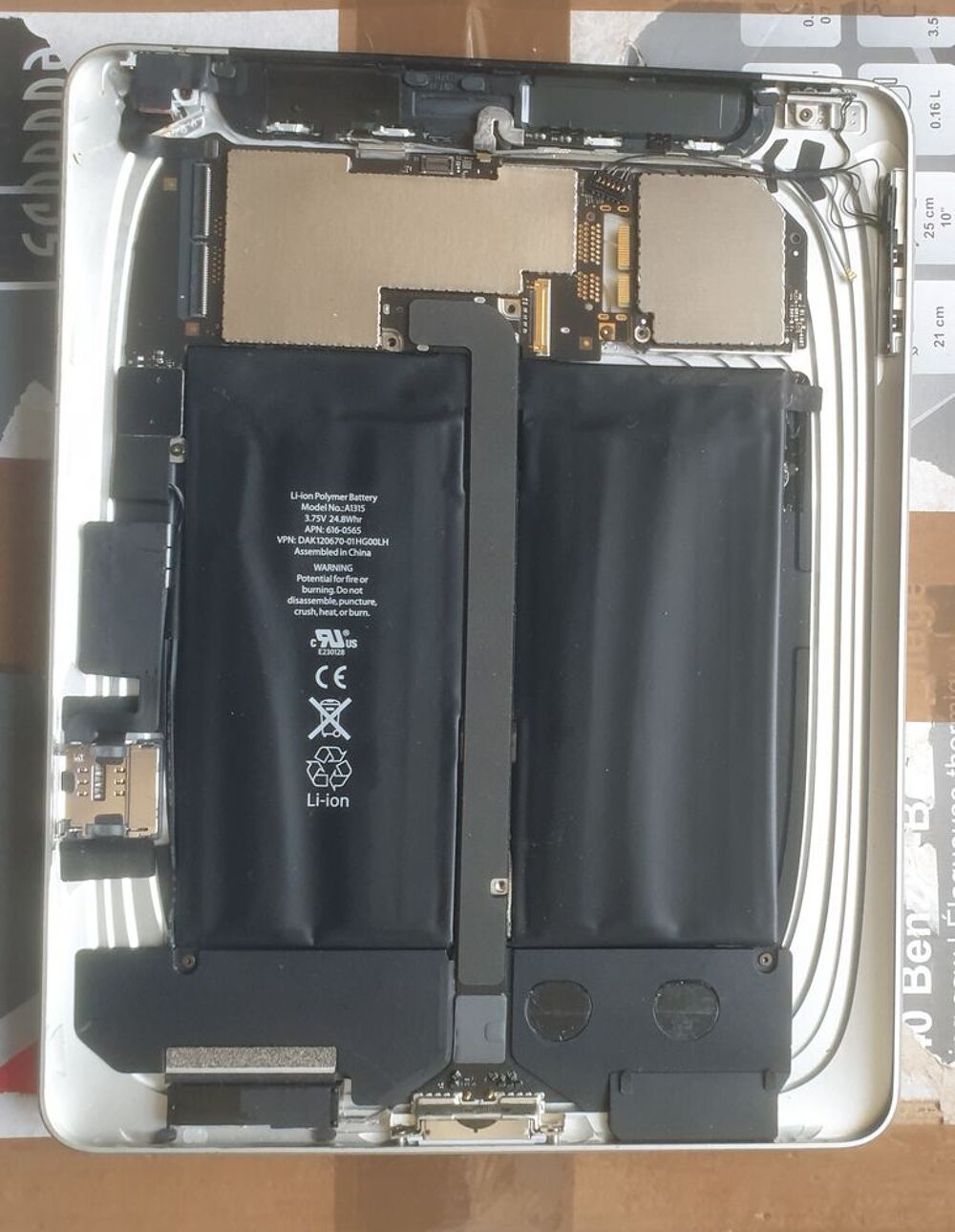 Lot tablettes pour pi&egrave;ces 5 Téléphones et tablettes