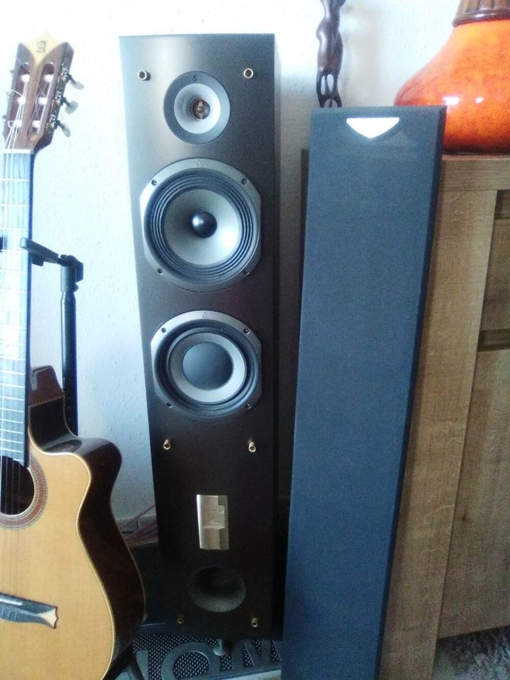 enceintes colonnes par deux MARQUE TRIANGLE Esprit Audio et hifi