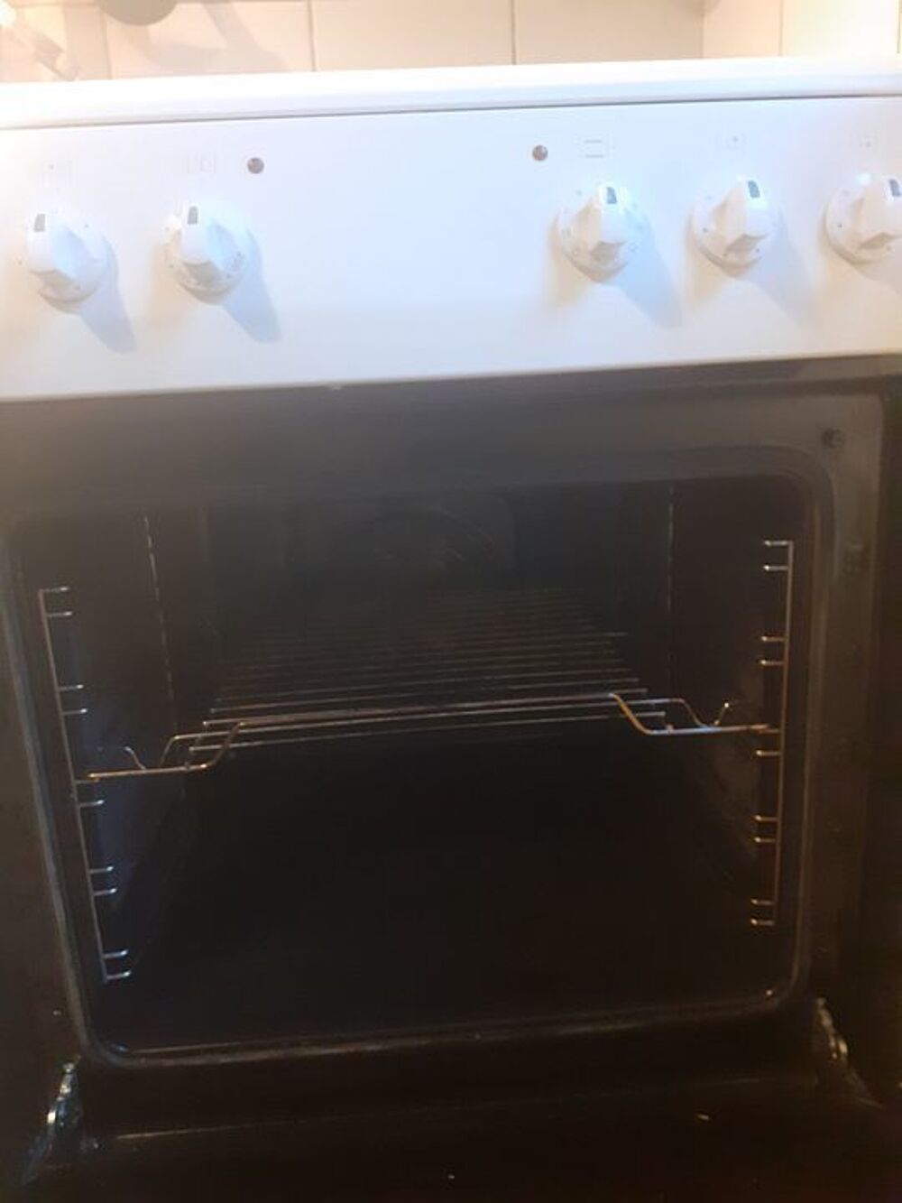 Cuisini&egrave;re vitroc&eacute;ramique Proline Electromnager