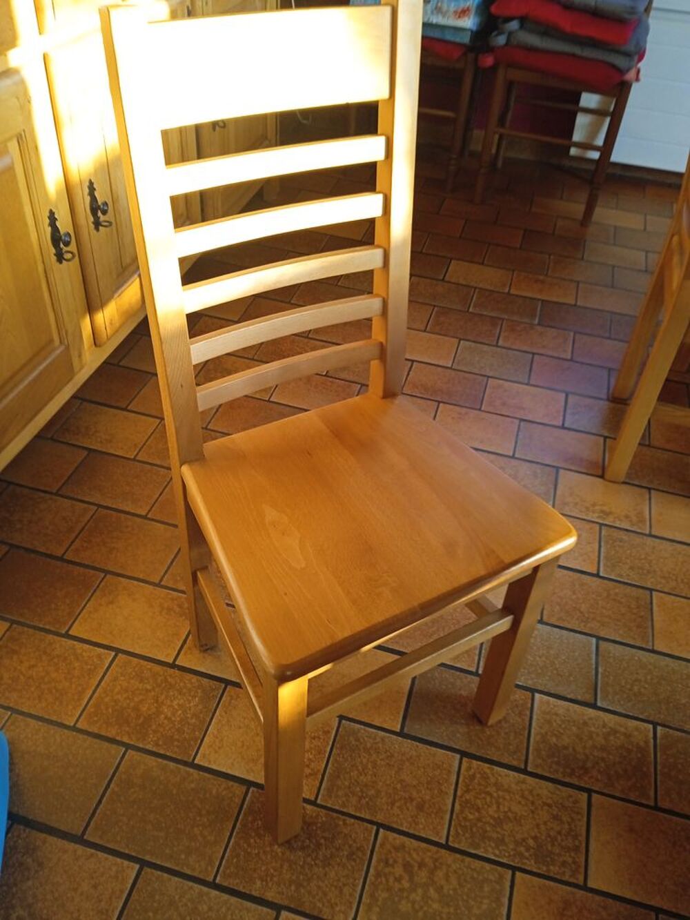 Table et chaises salle &agrave; manger Meubles