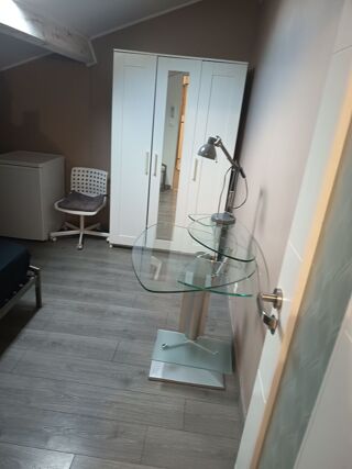 Villa à louer 3 pièces 230 m²