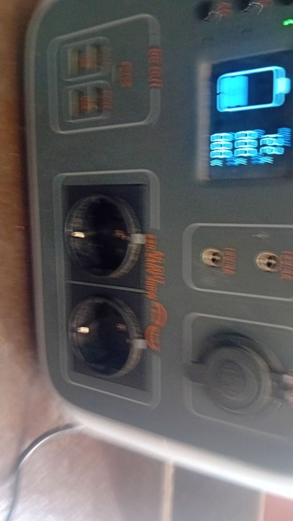 Batterie.nomade 700w
Totaltools tbe Décoration