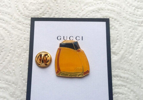 Pin's parfum Gucci 6 Cagnes-sur-Mer (06)