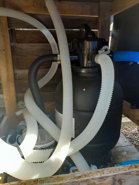 piscine bestway plus pompe  sable le tout 90 Peschadoires (63)