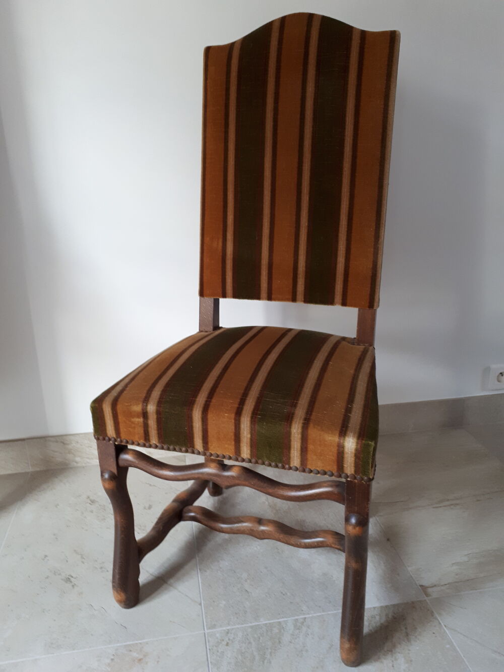 6 chaises louis XIII Meubles