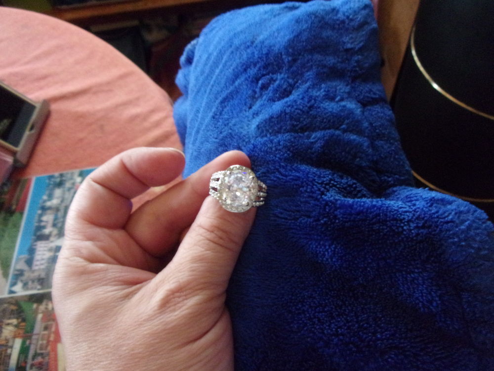 bague de chez bagueadames Bijoux et montres