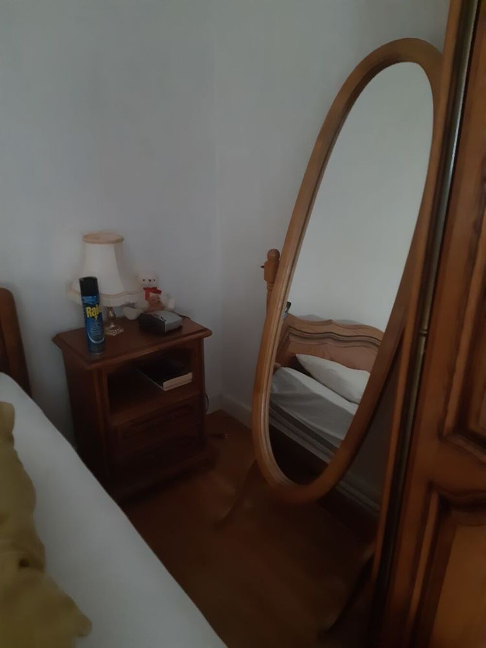 chambre &agrave; coucher complete Meubles