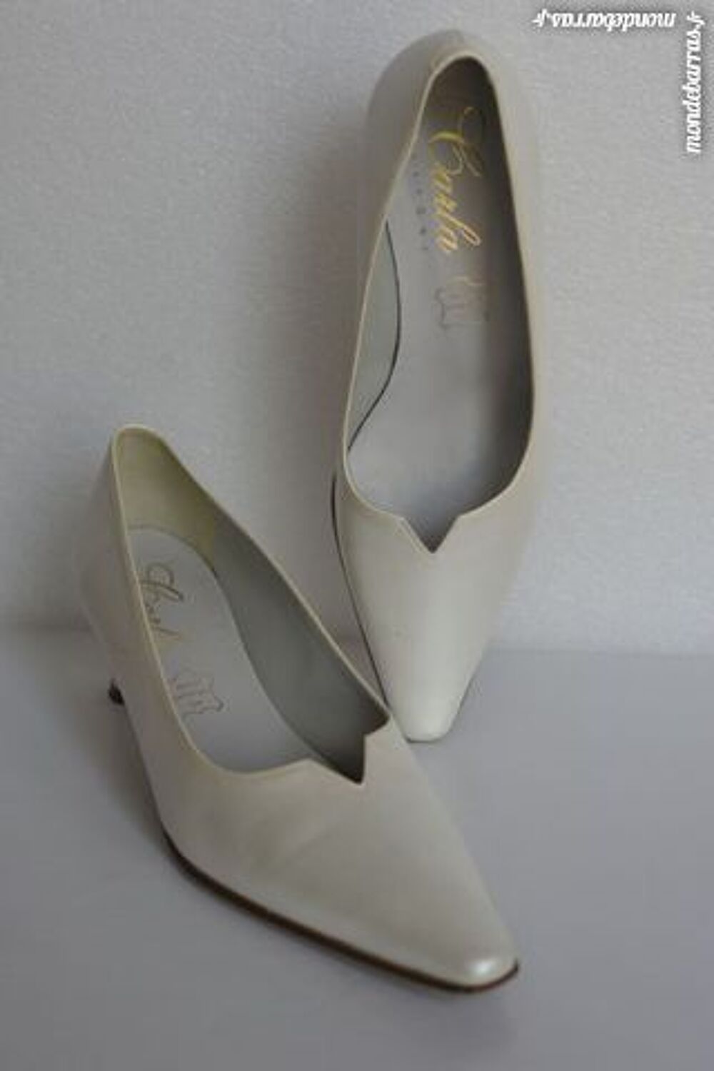 Chaussures couleur Blanc Nacr&eacute; Chaussures