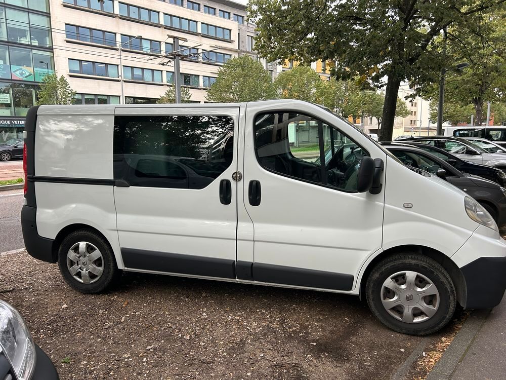 Trafic Combi L1 dCi 115 Intens 2014 occasion 76100 Rouen