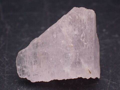 Kunzite / Spodumne rose , Laghman Province , Nuristan , Pak 12 Bertrichamps (54)