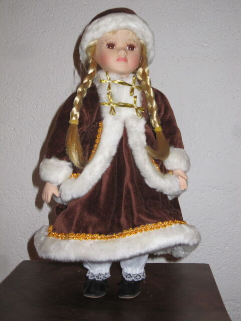 Poupe porcelaine 10 Falaise (14)