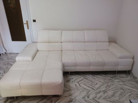 Canap d'angle 600 Cagnes-sur-Mer (06)