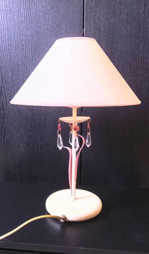 Pied de lampe en métal 25 Issoire (63)
