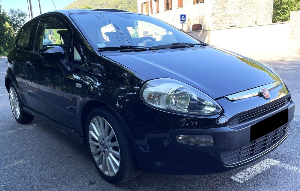 Grande Punto 1.4 16V 95 Starjet Sport 2007 occasion 06390 Contes