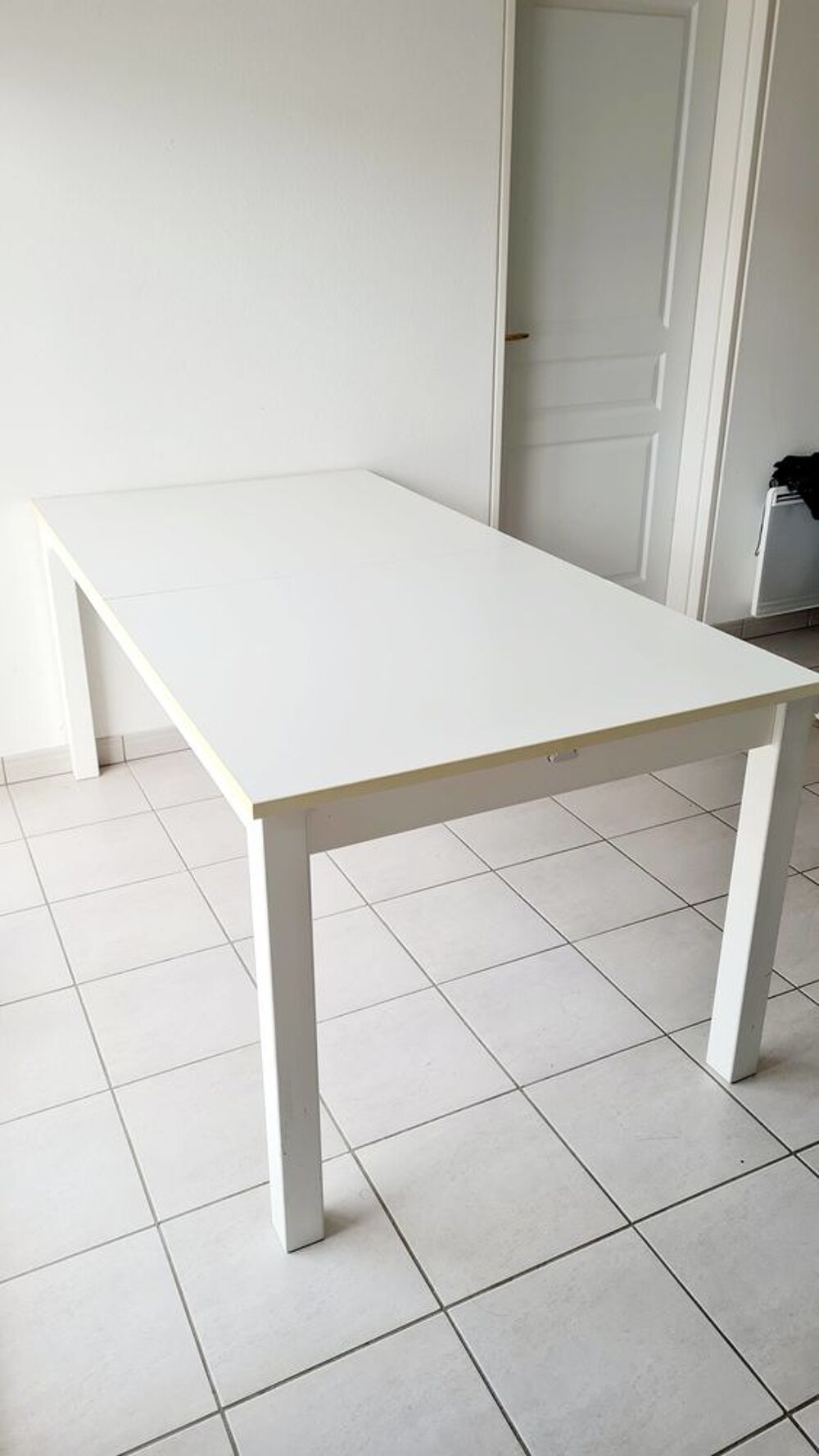 TABLE LONGUE Meubles