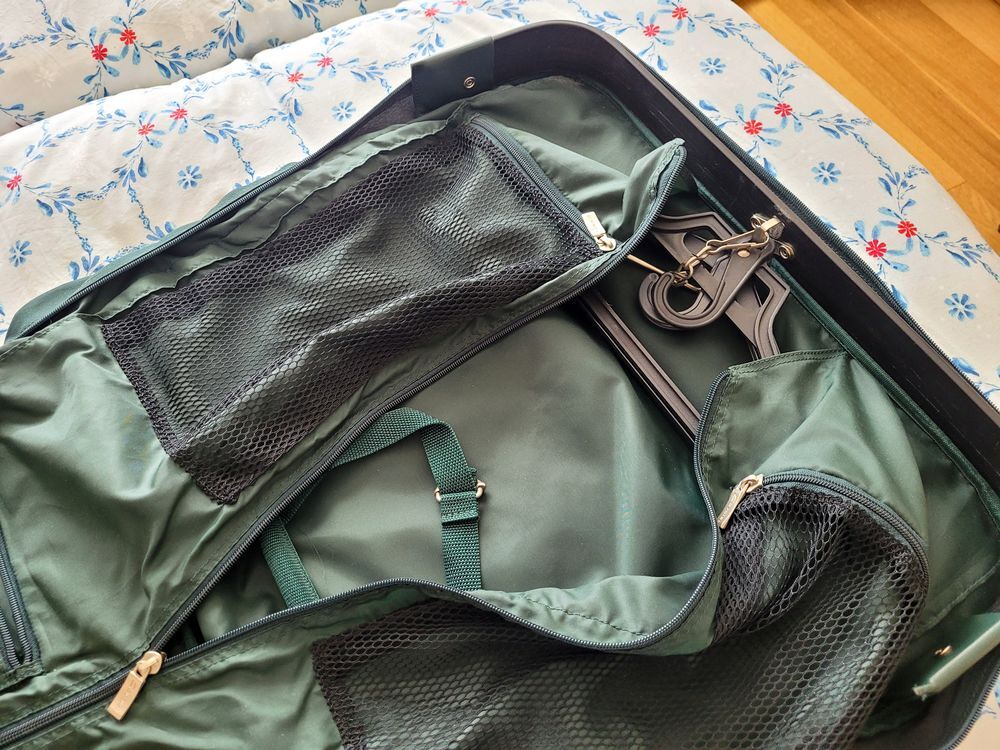 LOT DE DIVERS BAGAGES Maroquinerie
