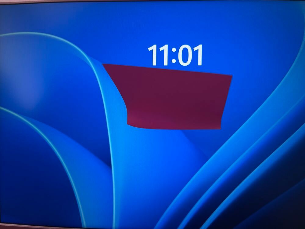 Ordinateur rose &eacute;quip&eacute; de Windows 11 Matériel informatique