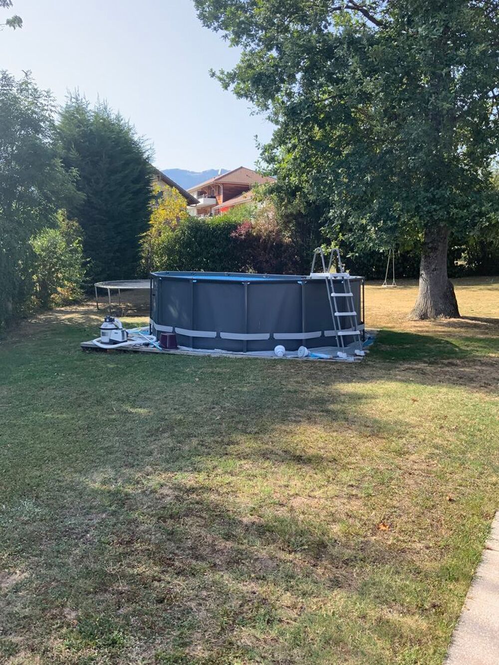 Piscine intex neuve Jardin
