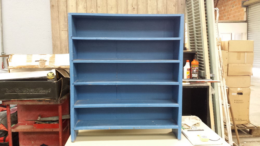 Etag&egrave;re bois peinte en bleu, pour tous usages dans maison, Meubles