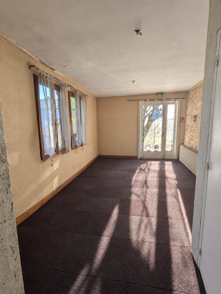  Maison à louer 7 pièces 150 m²
