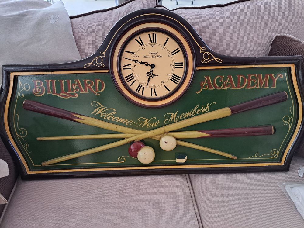 Billard board mural avec Montre Décoration