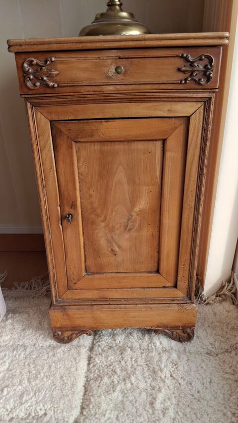 Chevet merisier ancien 105 Saint-Nazaire (44)