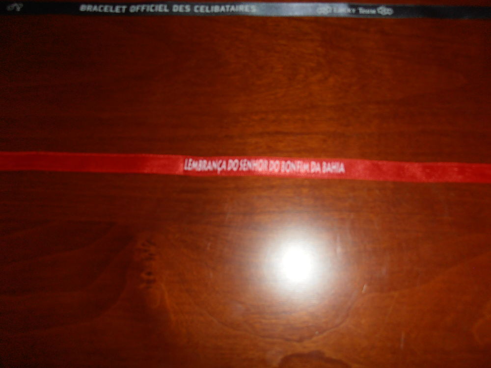 Lot de 4 bracelets tissu (28b) Bijoux et montres