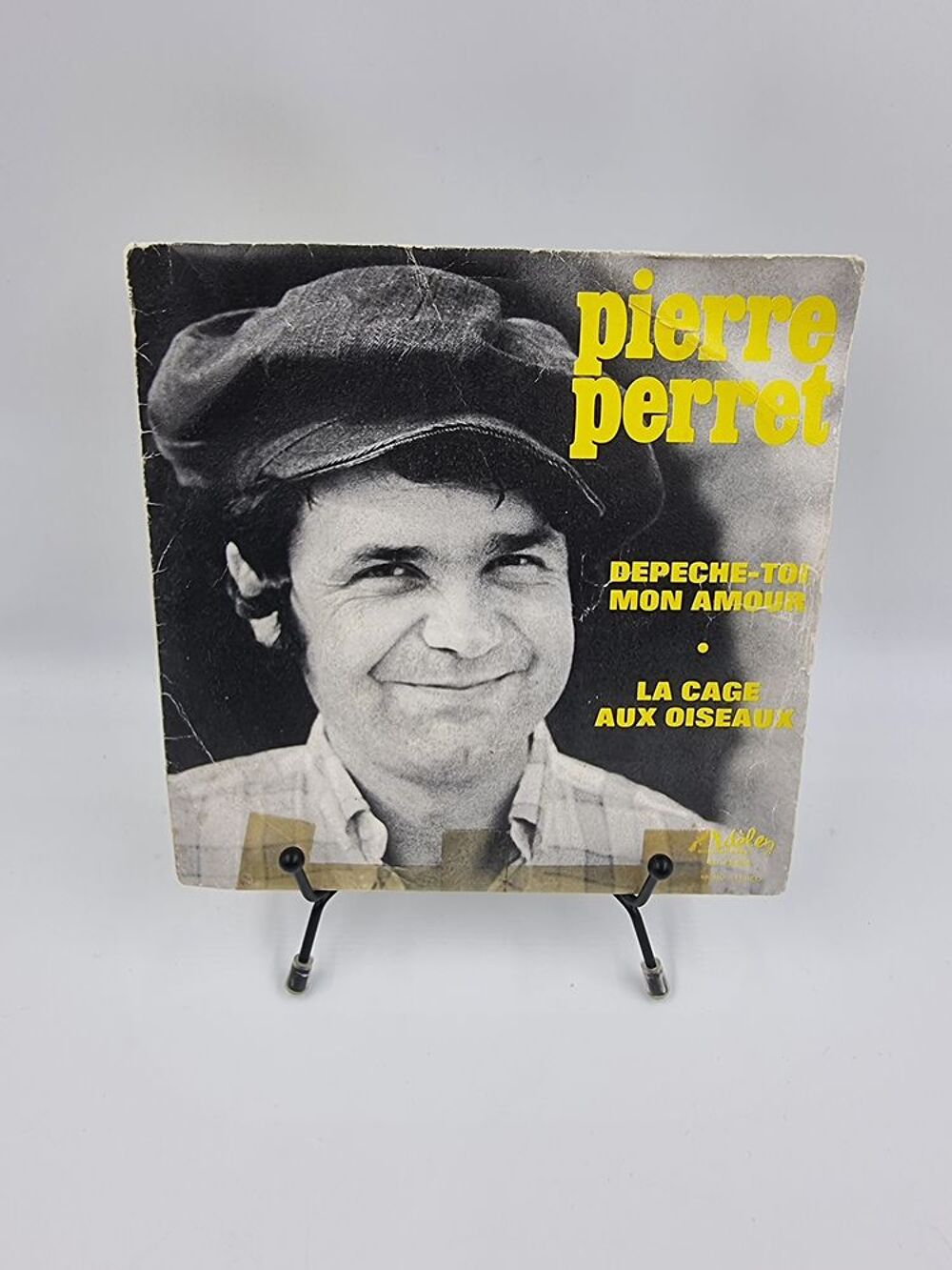 Vinyle 45 tours Pierre Perret : D&eacute;p&ecirc;che-toi mon Amour... CD et vinyles