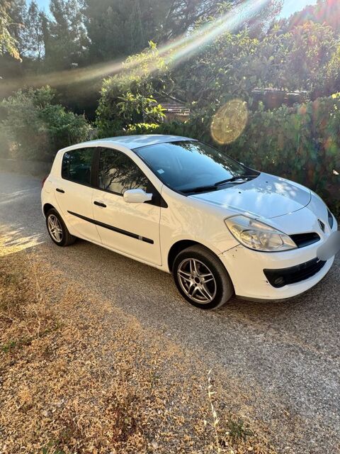 Renault clio iii Clio 1.6 16V 110 Confort Dynamique A