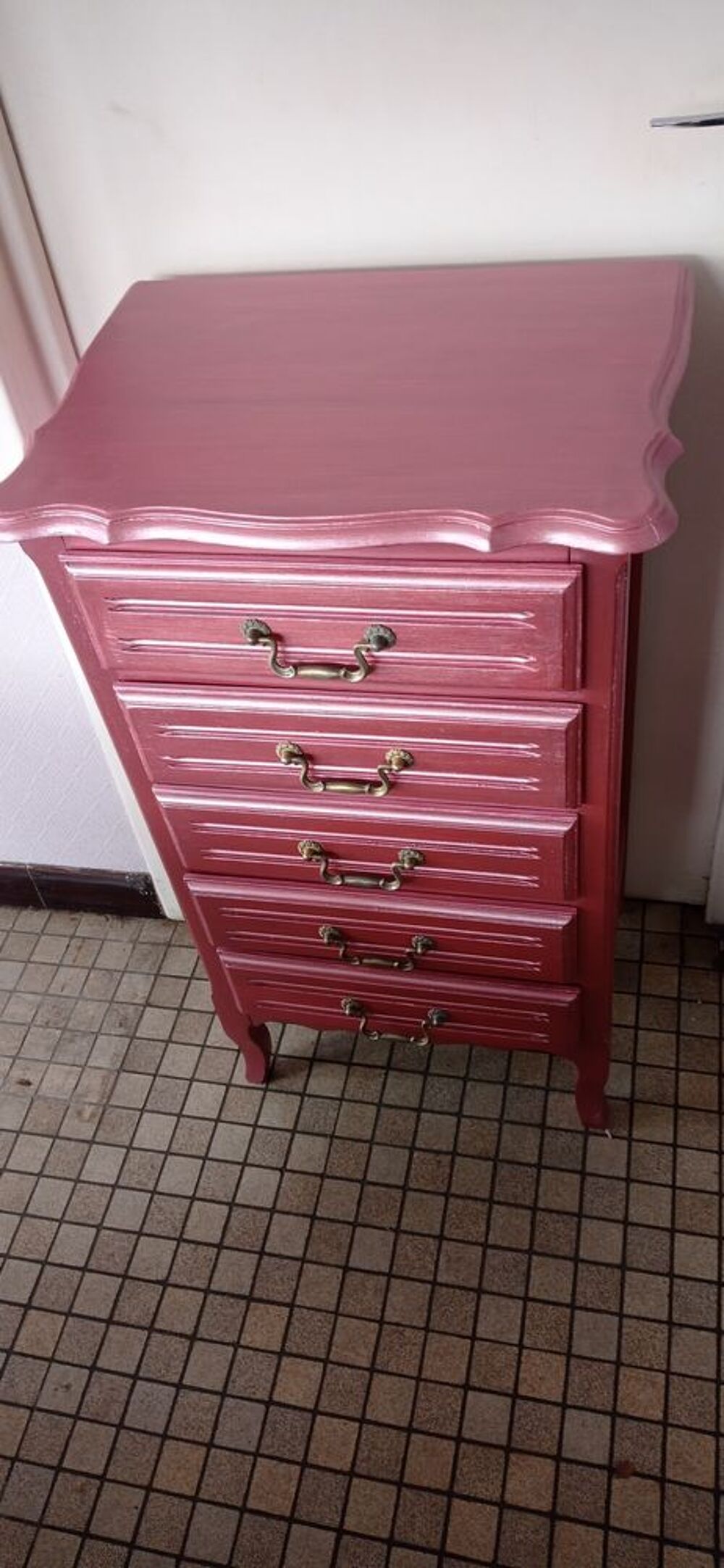 Meuble Chiffonnier relook&eacute; rose m&eacute;tal Meubles