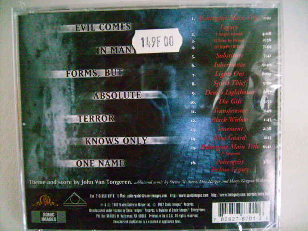 CD MUSIQUE SERIE " POLTERGEIST " The Legacy CD et vinyles