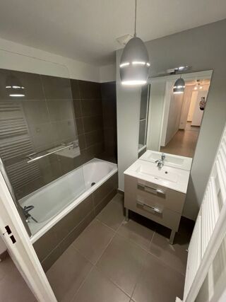  Appartement � vendre 7 pi�ces 95 m�