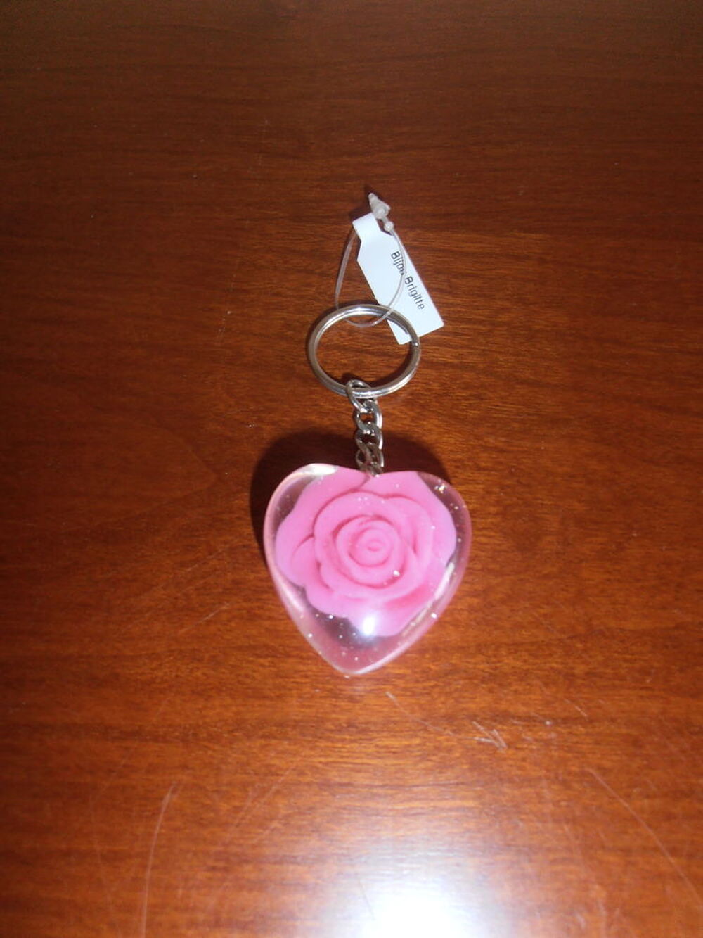 Porte-cl&eacute;s fleur en coeur (28a) Bijoux et montres