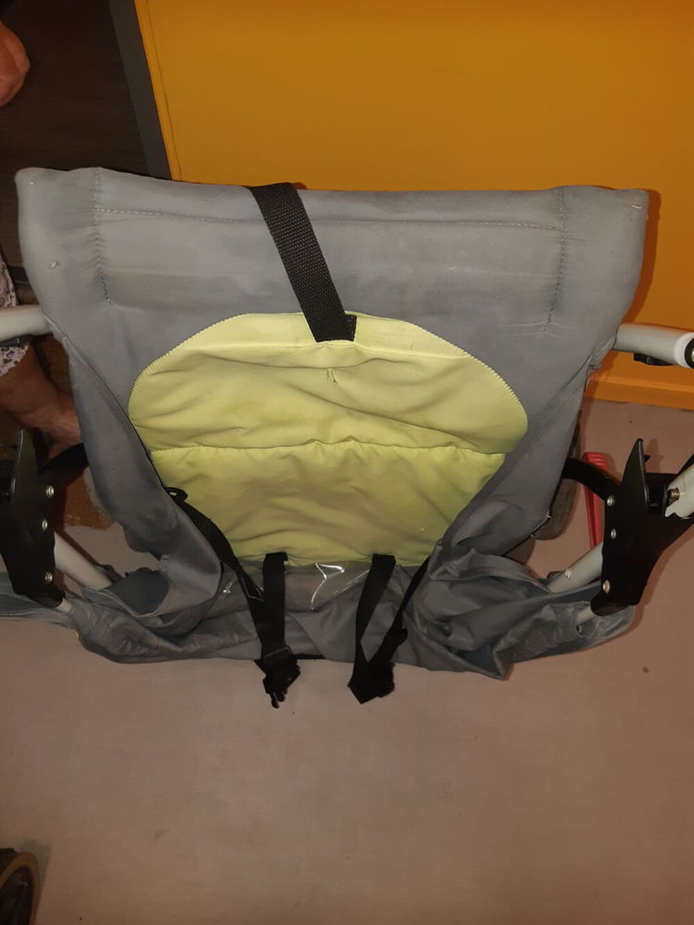 Poussette b&eacute;b&eacute; en excellent &eacute;tat Mobilier enfants