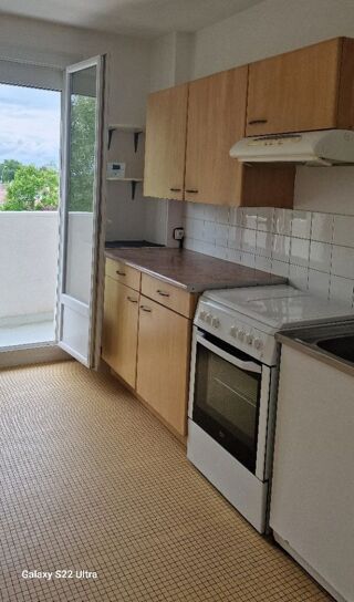  Appartement à louer 3 pièces 70 m²