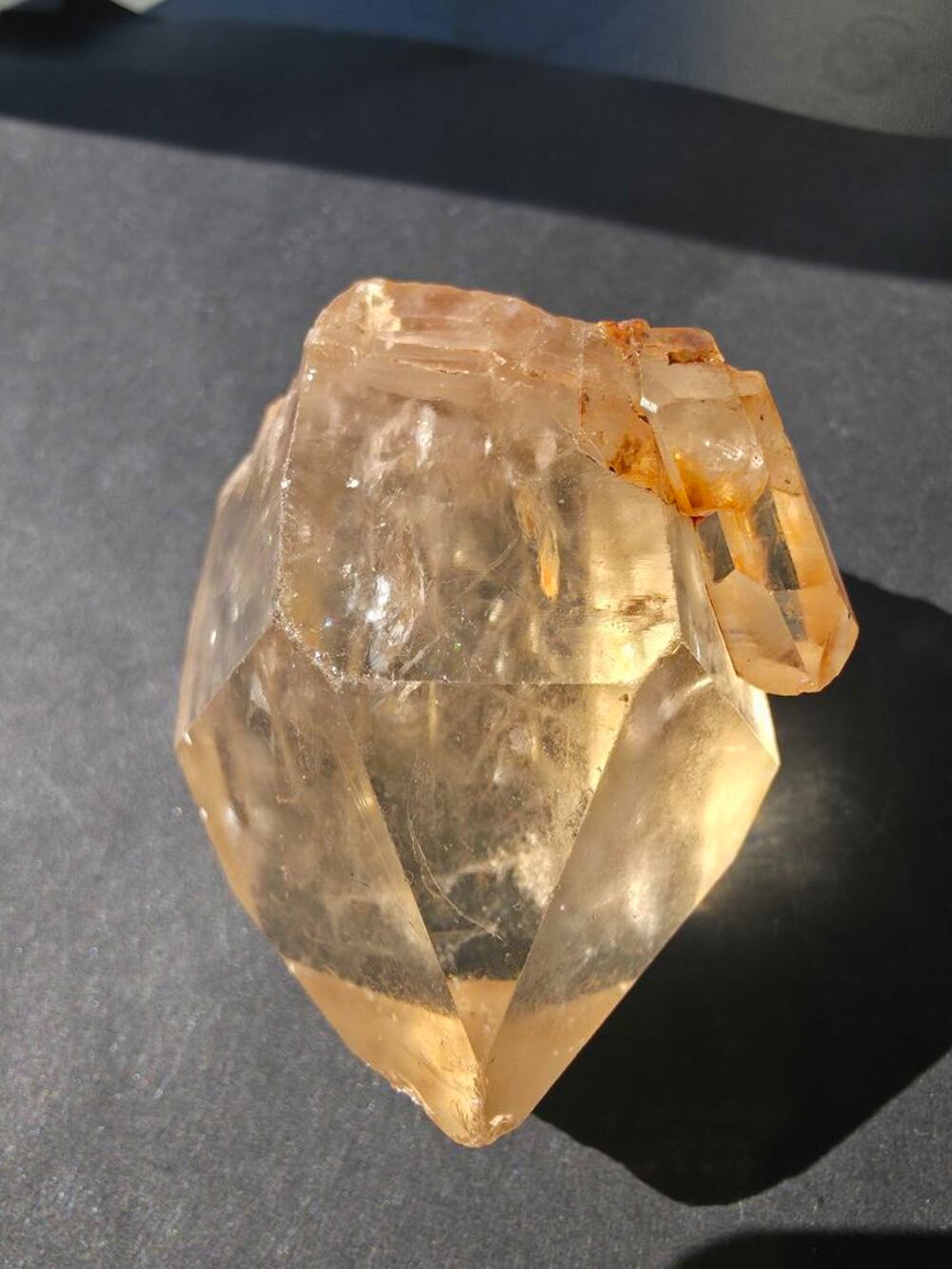 Citrine Naturelle de Kolwezi RDC-Cristal Brut de Collection 85g 