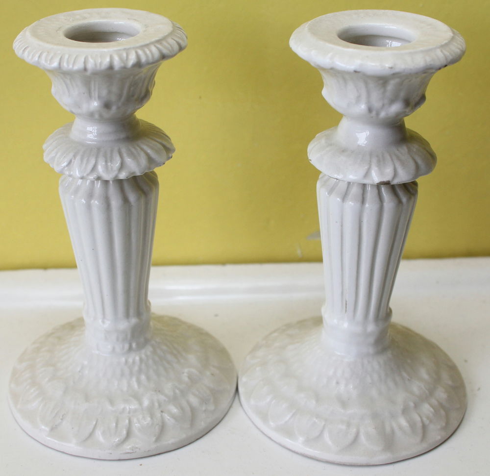 Bougeoirs poup&eacute;e dinette XIX eme
en fa&iuml;ence verniss&eacute;e Jeux / jouets