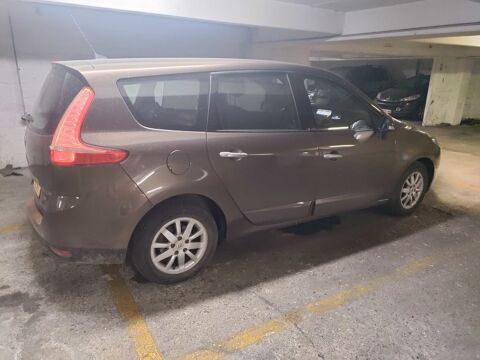 Renault Grand Sc&eacute;nic III Grand Sc&eacute;nic dCi 110 Energy FAP eco2 Life 7 pl 2010 occasion La Garenne-Colombes 92250