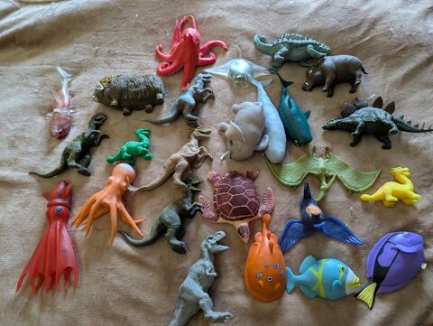 Gros lots de jeux / figurines bureau tabac 20 Montb�liard (25)